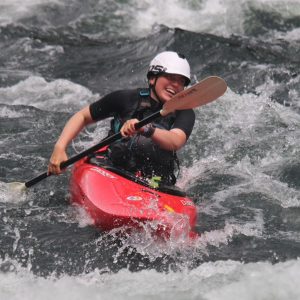 <b>Katelyn Bertirand</b> Kayak video, responsable des hébergements au souci du travail bien fait